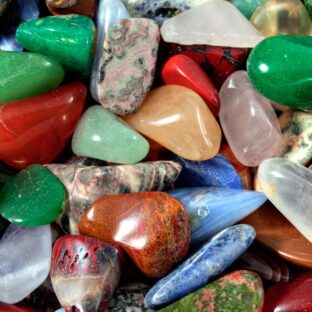 知って楽しむ、天然石の意味や効果！