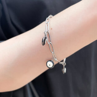 【BLACK EYES】SILVER BRACELET [SURGICAL STAINLESS]