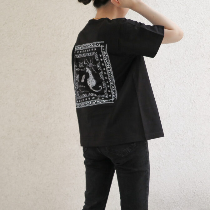 black t-shirt