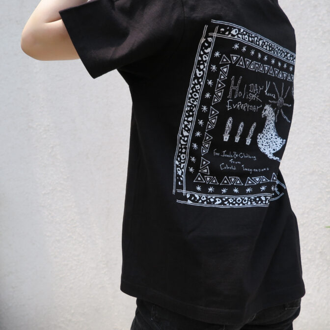 black t-shirt