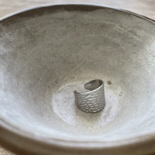 VINTAGE BAND SILVER RING [SURGICAL STAINLESS]