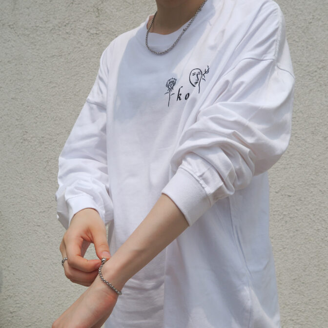 long sleeve t-shirt