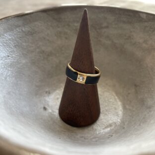 ENAMEL VINTAGE LOOK RING -BLACK- [STAINLESS STEEL]
