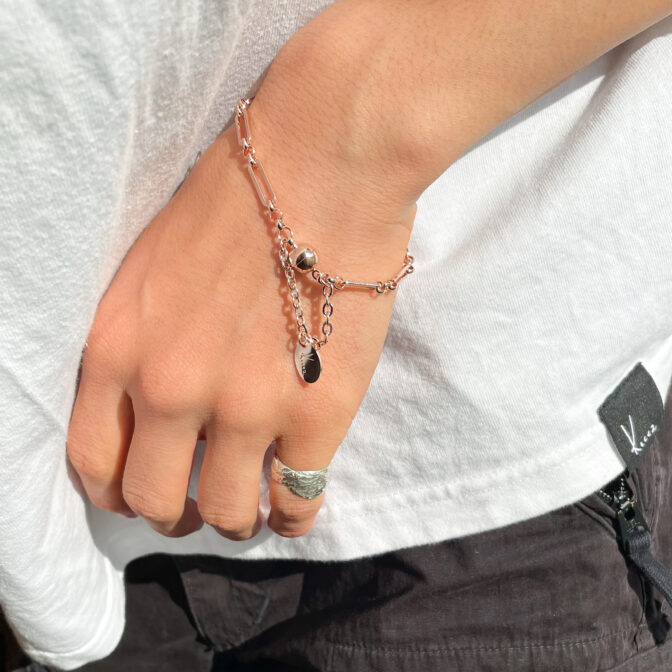 a pink gold chain bracelet