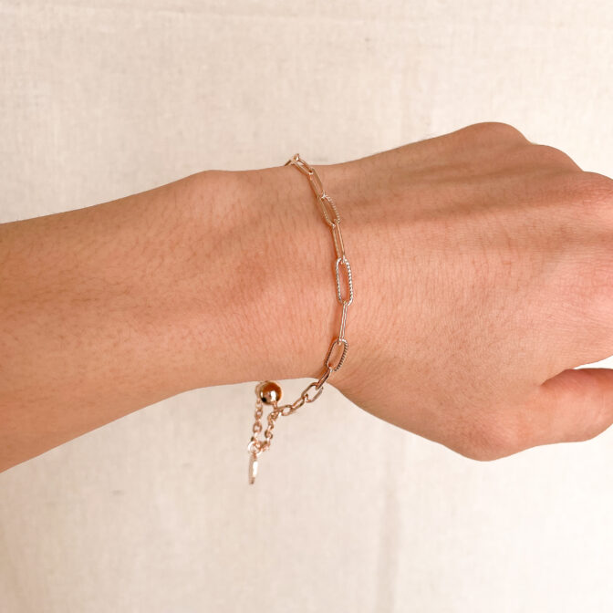 a pink gold chain bracelet