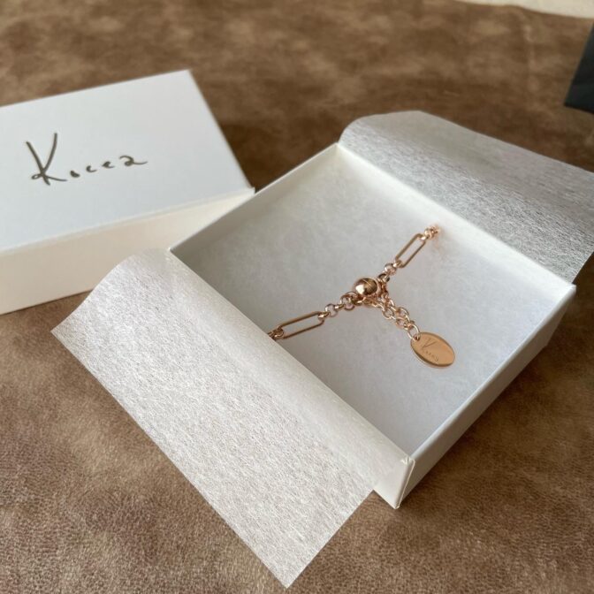 jewelry box and the bracelet
