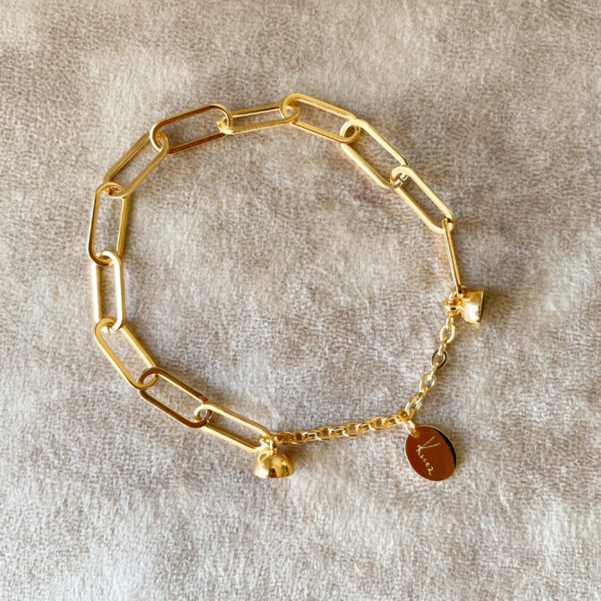 gold chain bracelet
