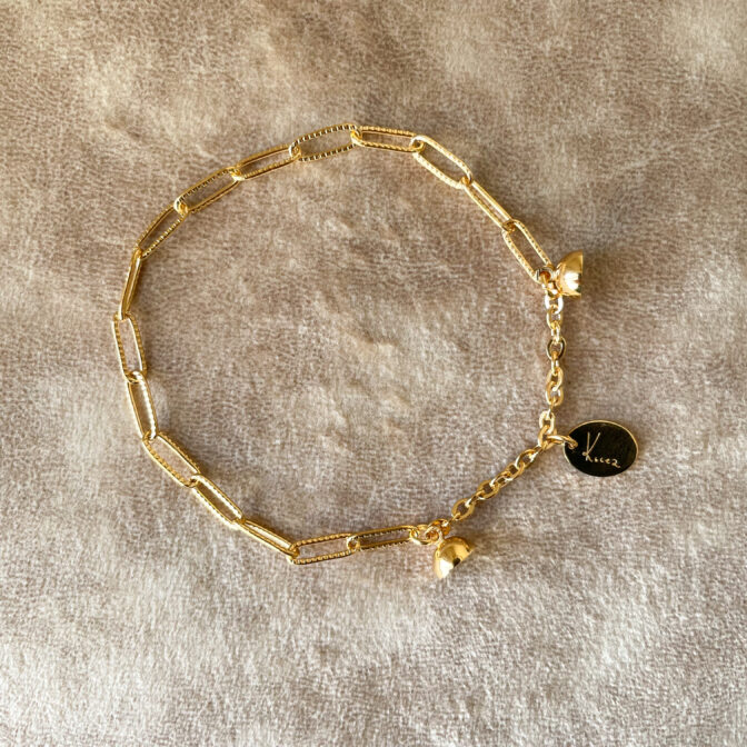 gold chain bracelet