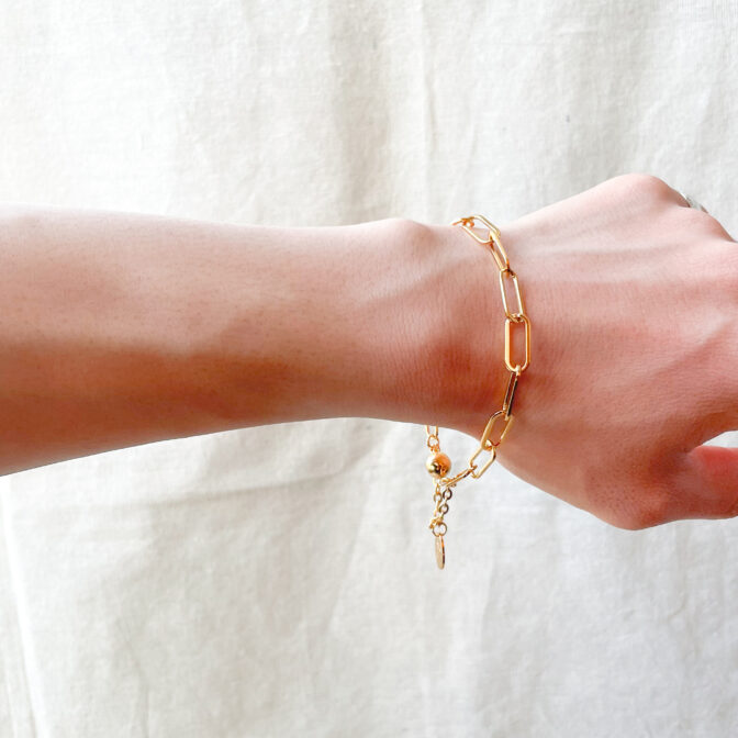 gold chain bracelet