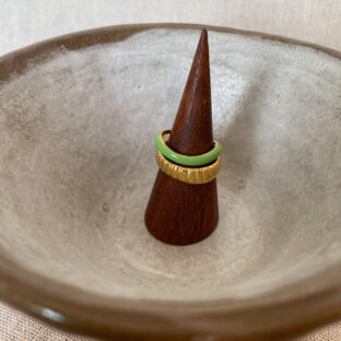 ENAMEL GREEN STACKABLE RING [STAINLESS STEEL]