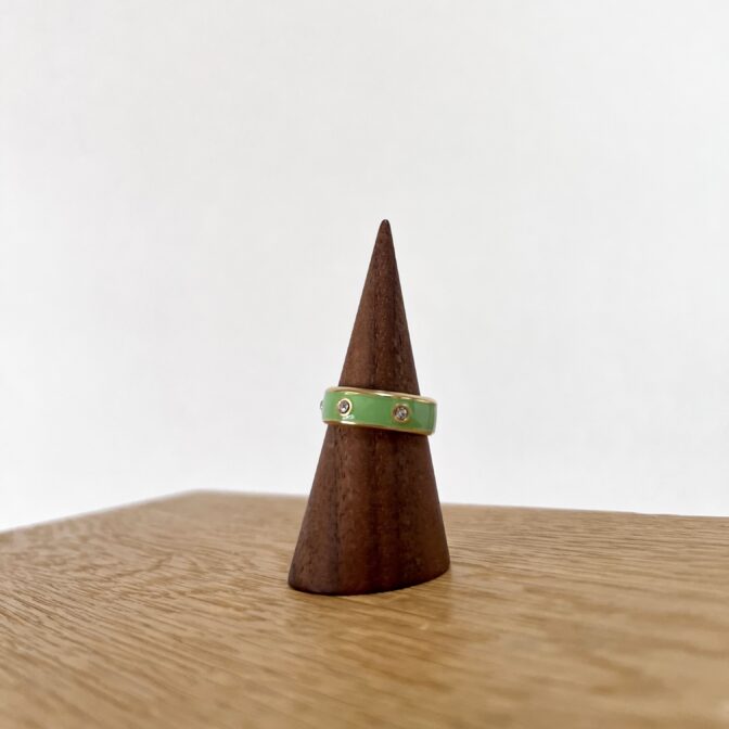 GREEN ENAMEL RING